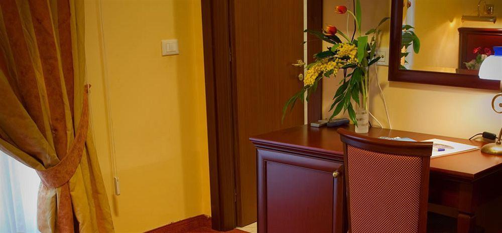 Hotel Boccascena Cenova Dış mekan fotoğraf