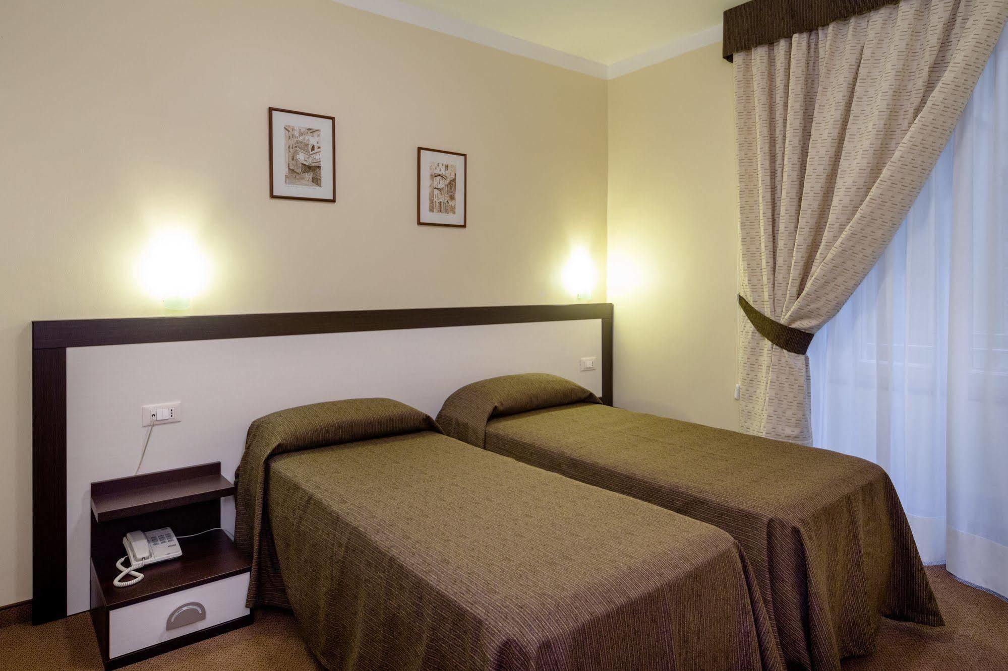 Hotel Boccascena Cenova Dış mekan fotoğraf