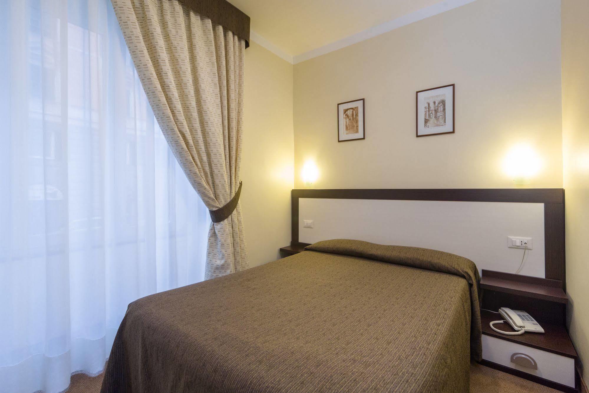 Hotel Boccascena Cenova Dış mekan fotoğraf